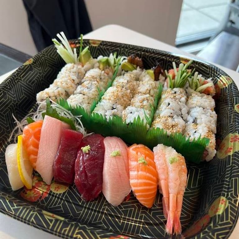 Delicious Asian Flavors: Sushi, Ramen, and More